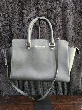 Michael Kors Selma Large Top-Zip Saffiano Leather Satchel - Black EUC